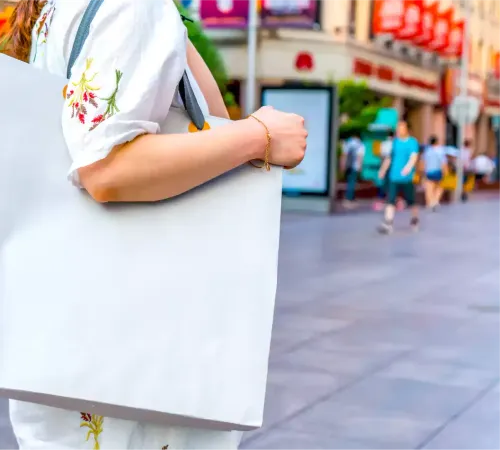 How Can Physical Stores Win Back on The Competition?